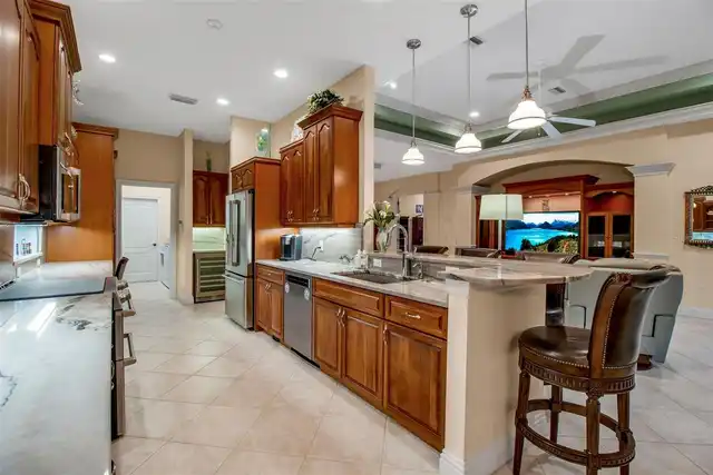 Listing Photo 18
