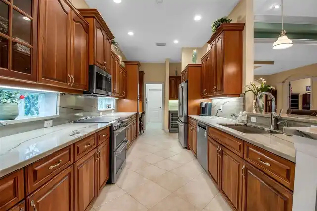 Listing Photo 19