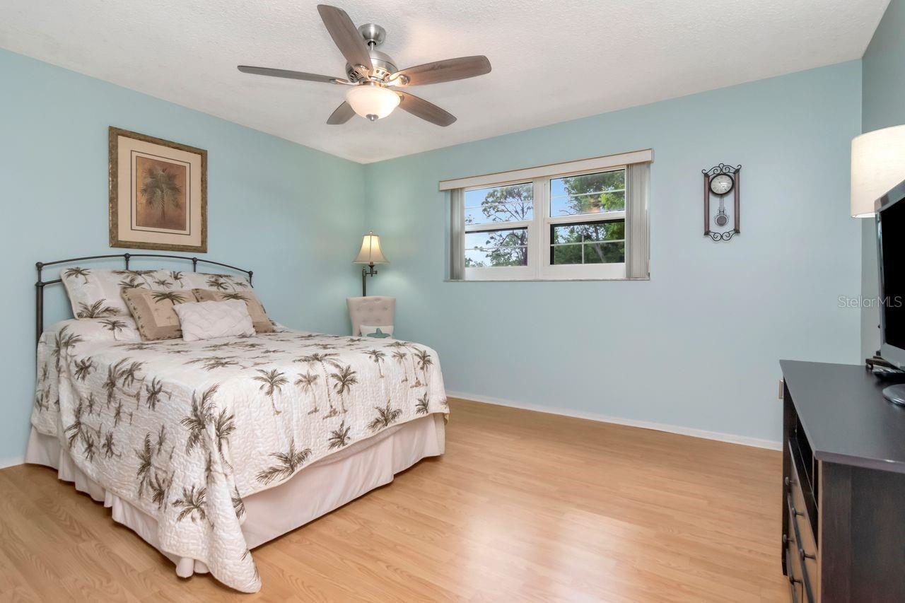 Listing Photo 33