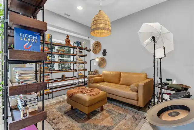 Listing Photo 14