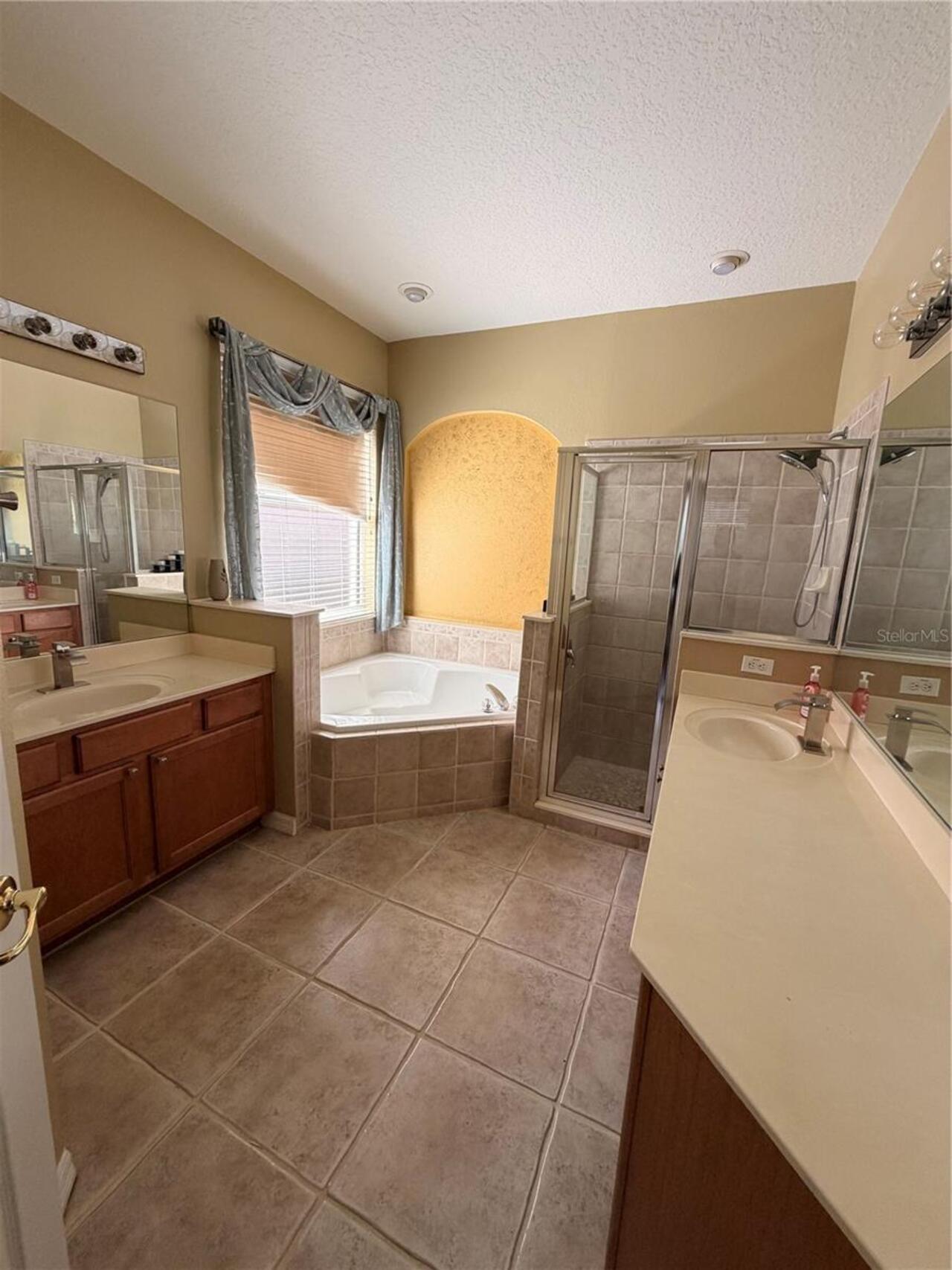 Listing Photo 16