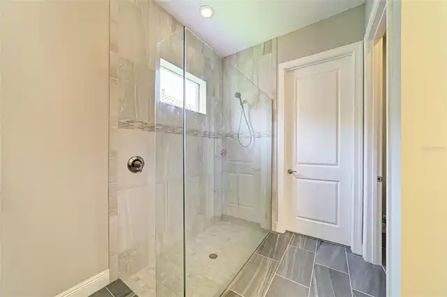 Listing Photo 33