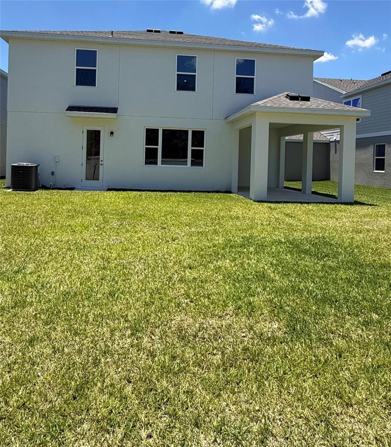 Listing Photo 12