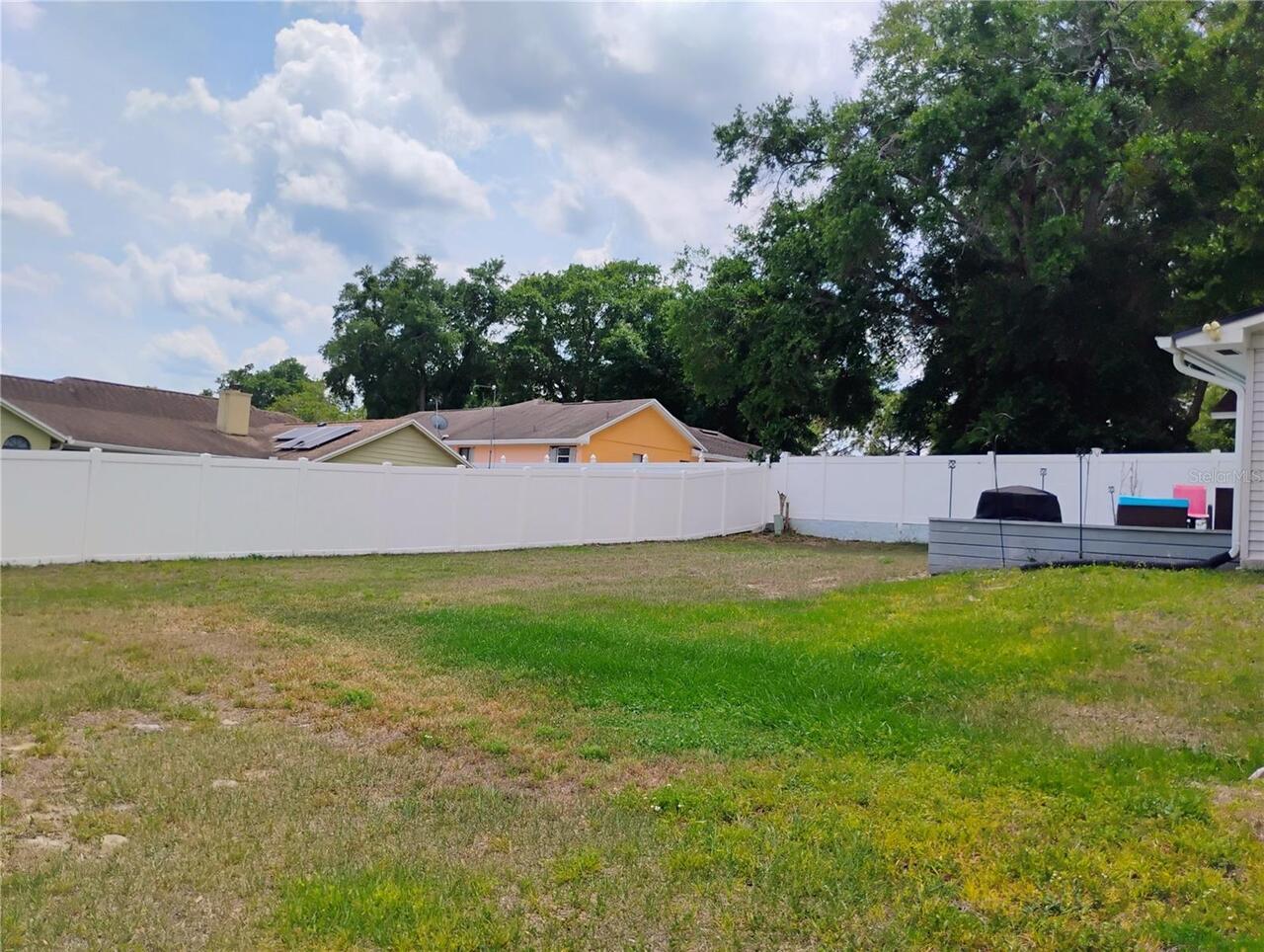 Listing Photo 16