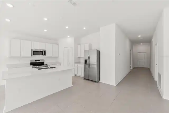 Listing Photo 10