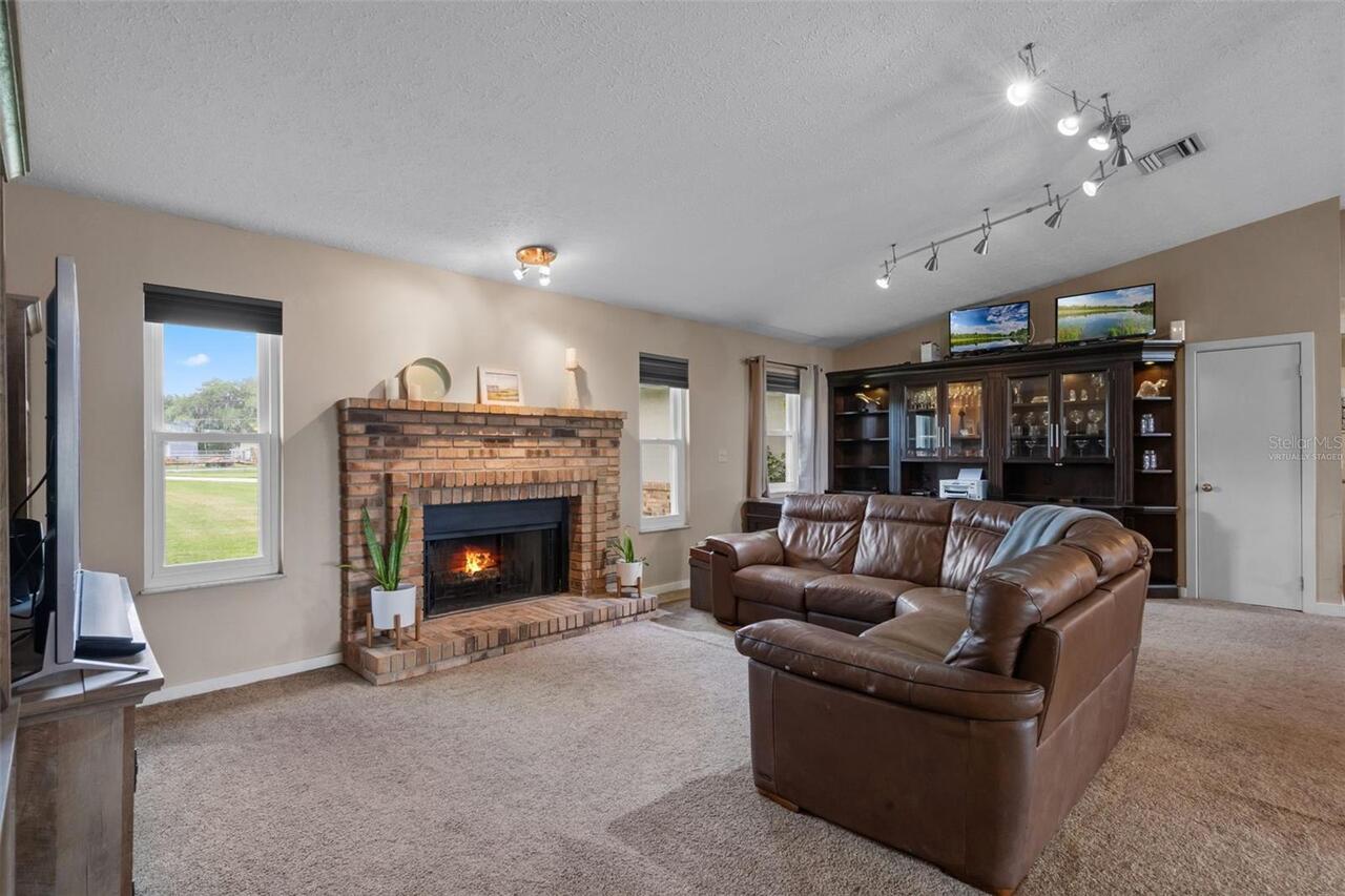 Listing Photo 7