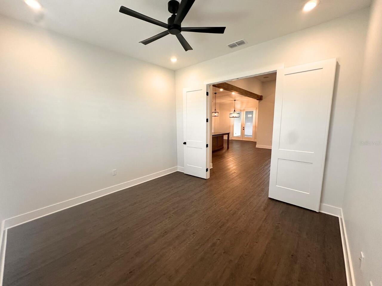 Listing Photo 9