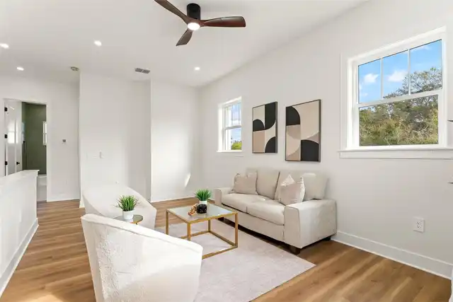 Listing Photo 19