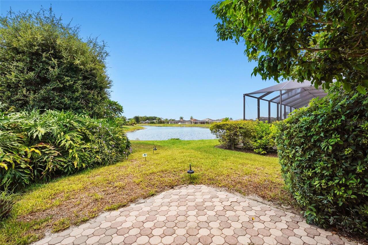 Listing Photo 11