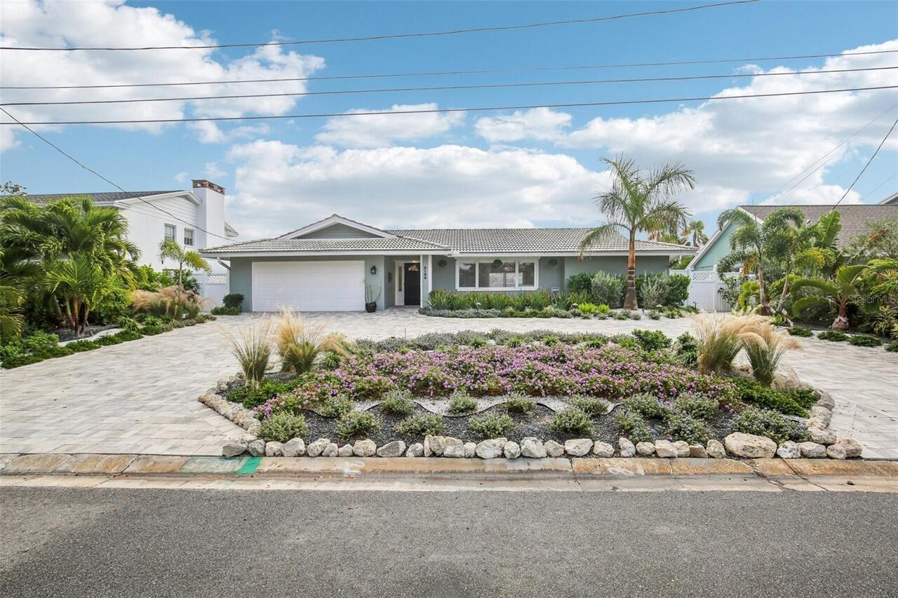 St Petersburg Real Estate