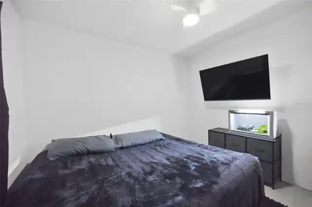 Listing Photo 16