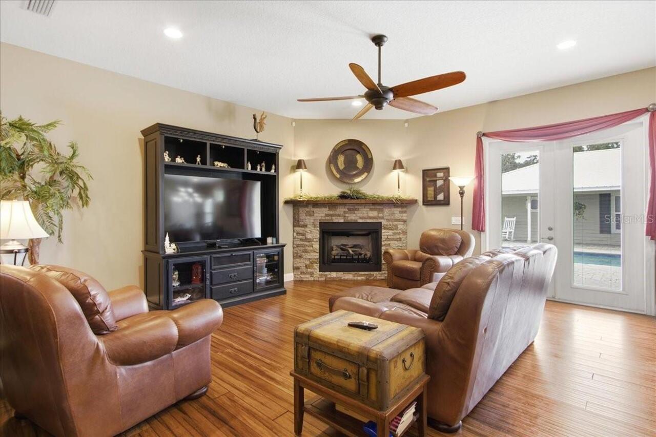 Listing Photo 25