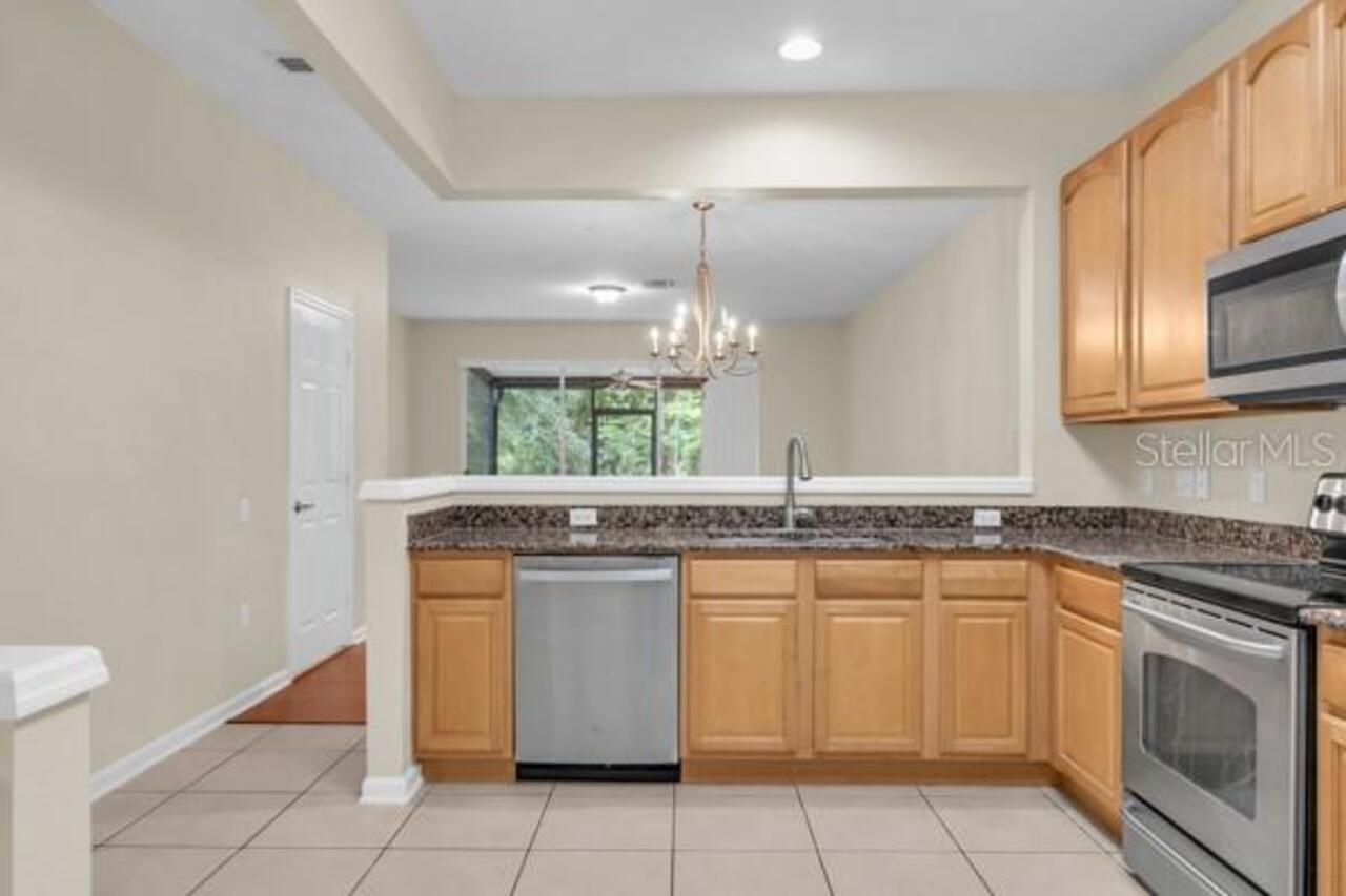 Listing Photo 8