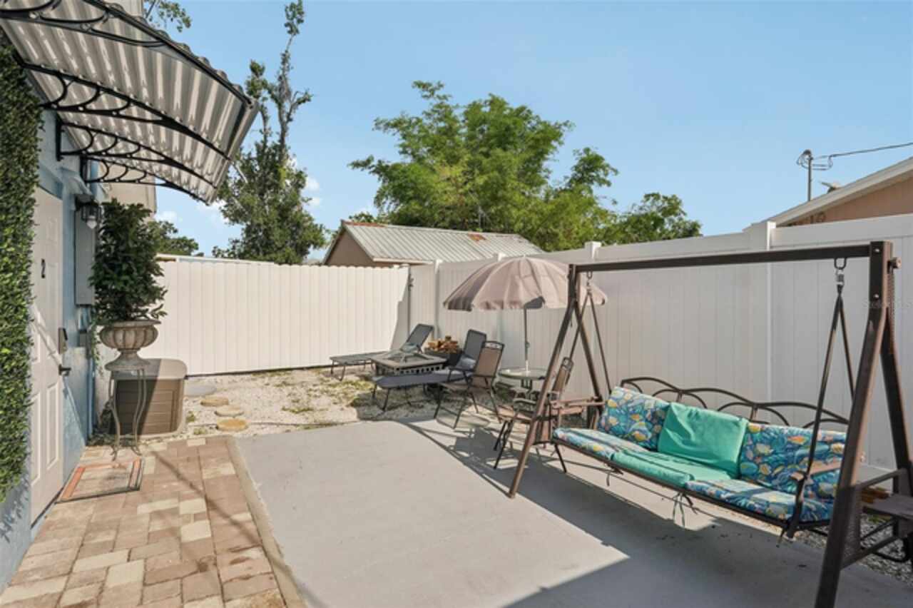 Listing Photo 12