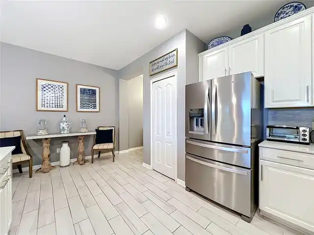 Listing Photo 14