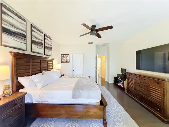 Listing Photo 33