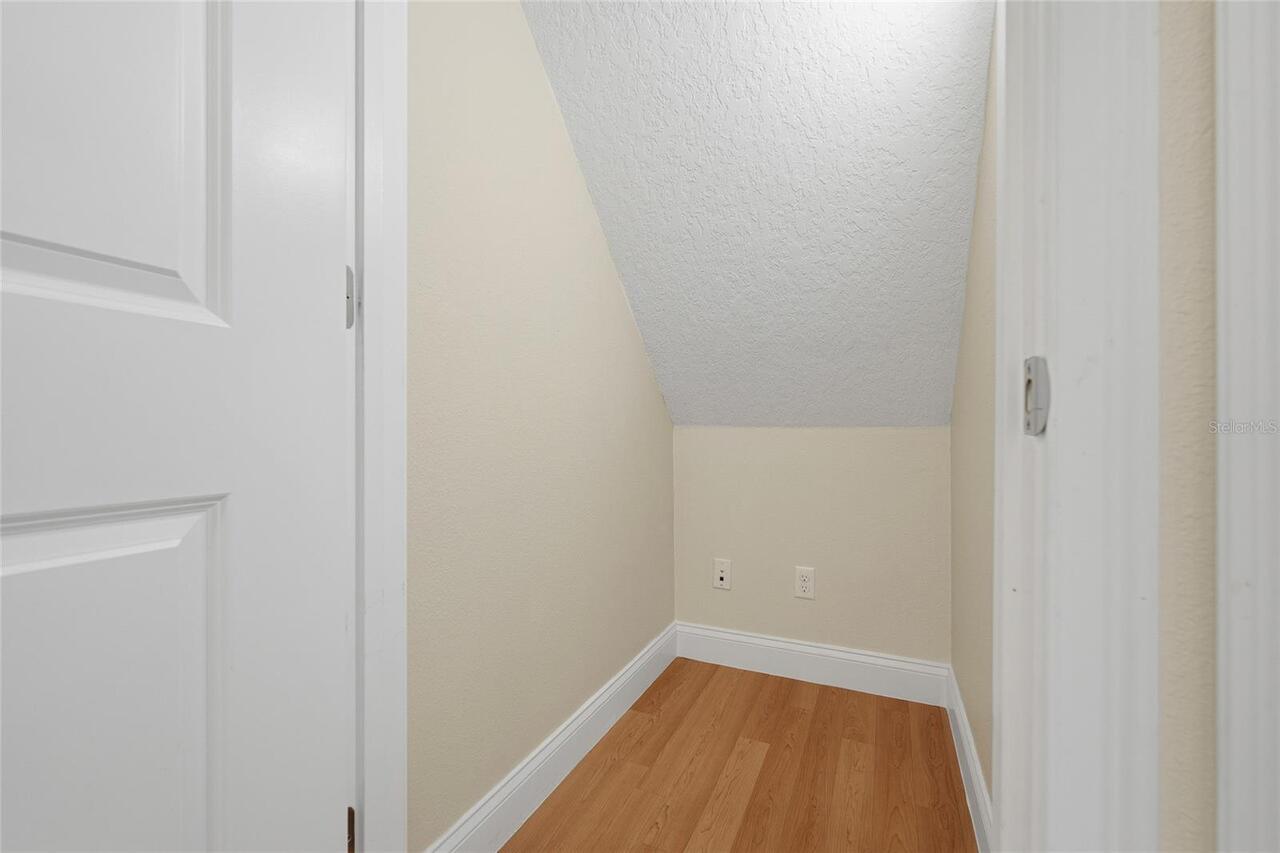 Listing Photo 33