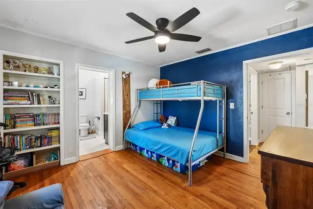 Listing Photo 17