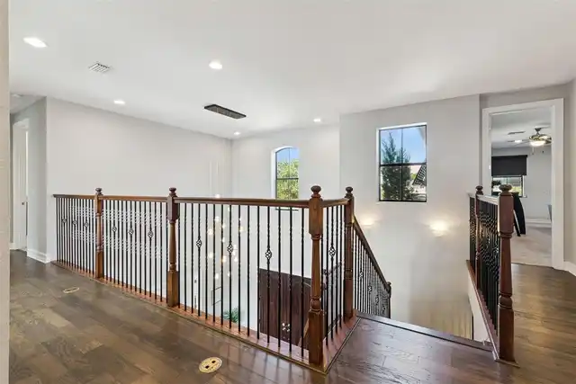 Listing Photo 28