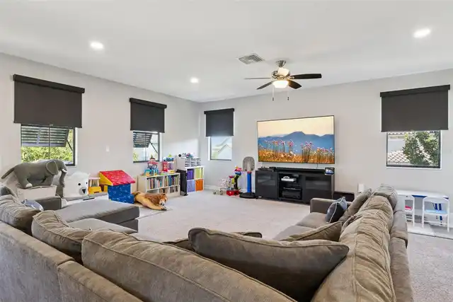 Listing Photo 32