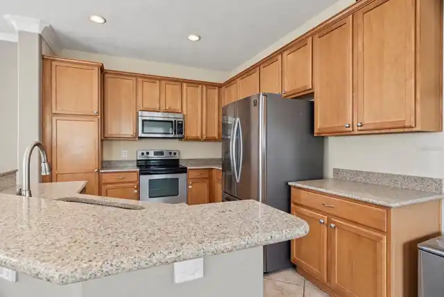 Listing Photo 11