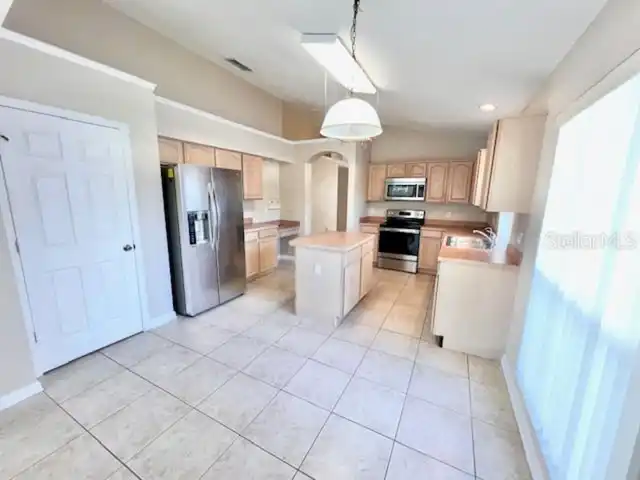 Listing Photo 6
