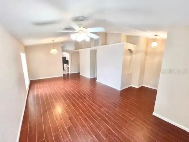 Listing Photo 7