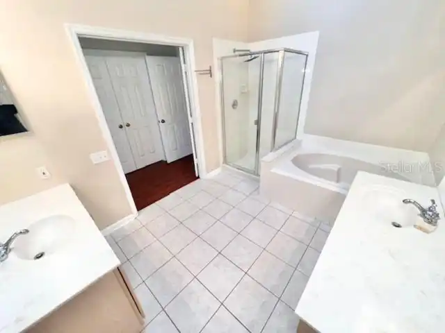 Listing Photo 12
