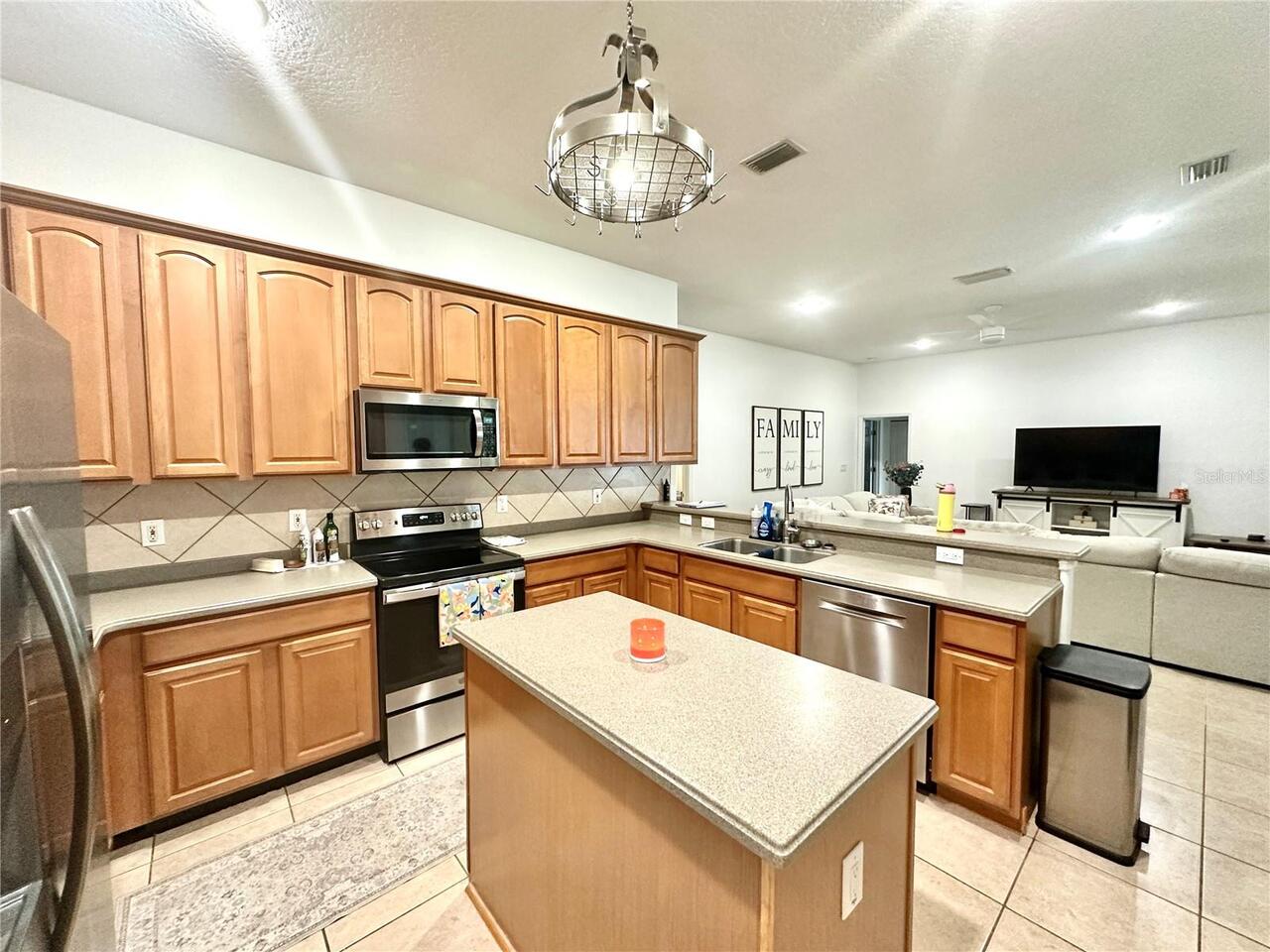 Listing Photo 11