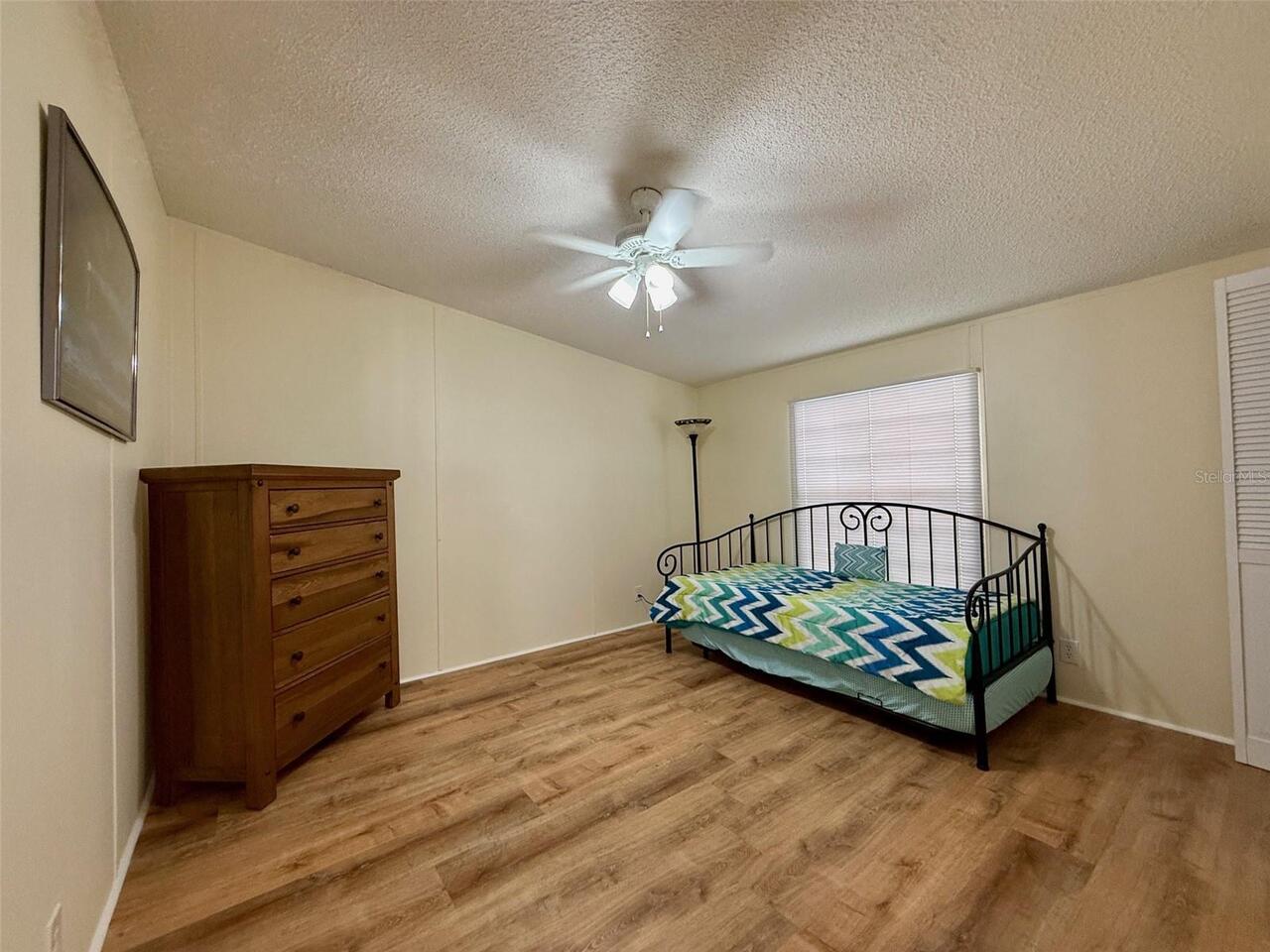 Listing Photo 14