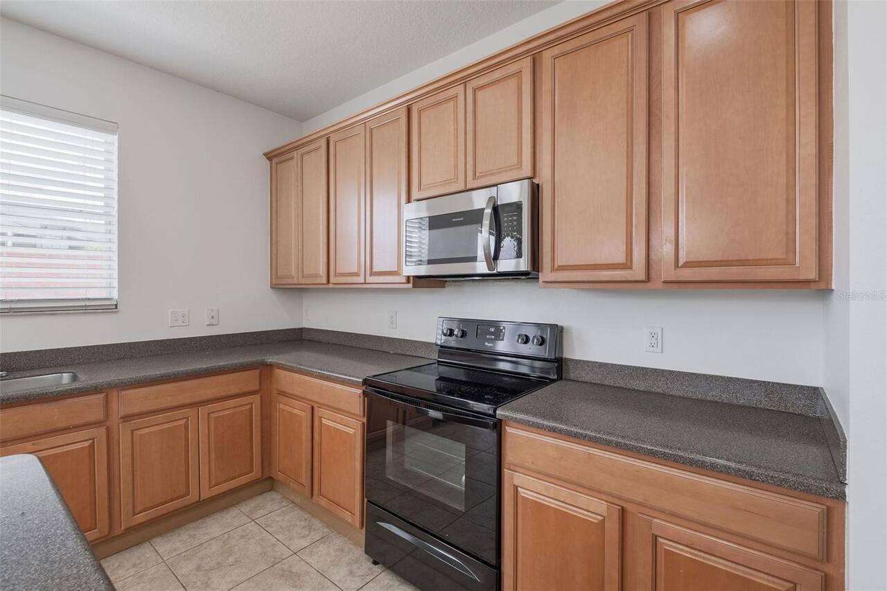 Listing Photo 8