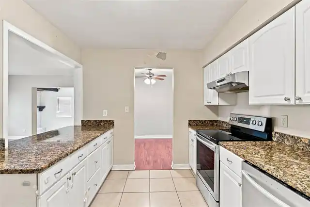 Listing Photo 14