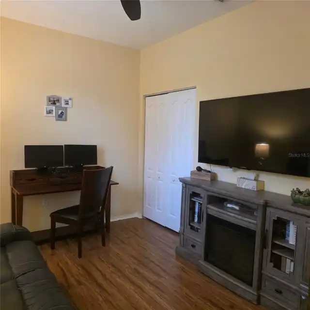 Listing Photo 14