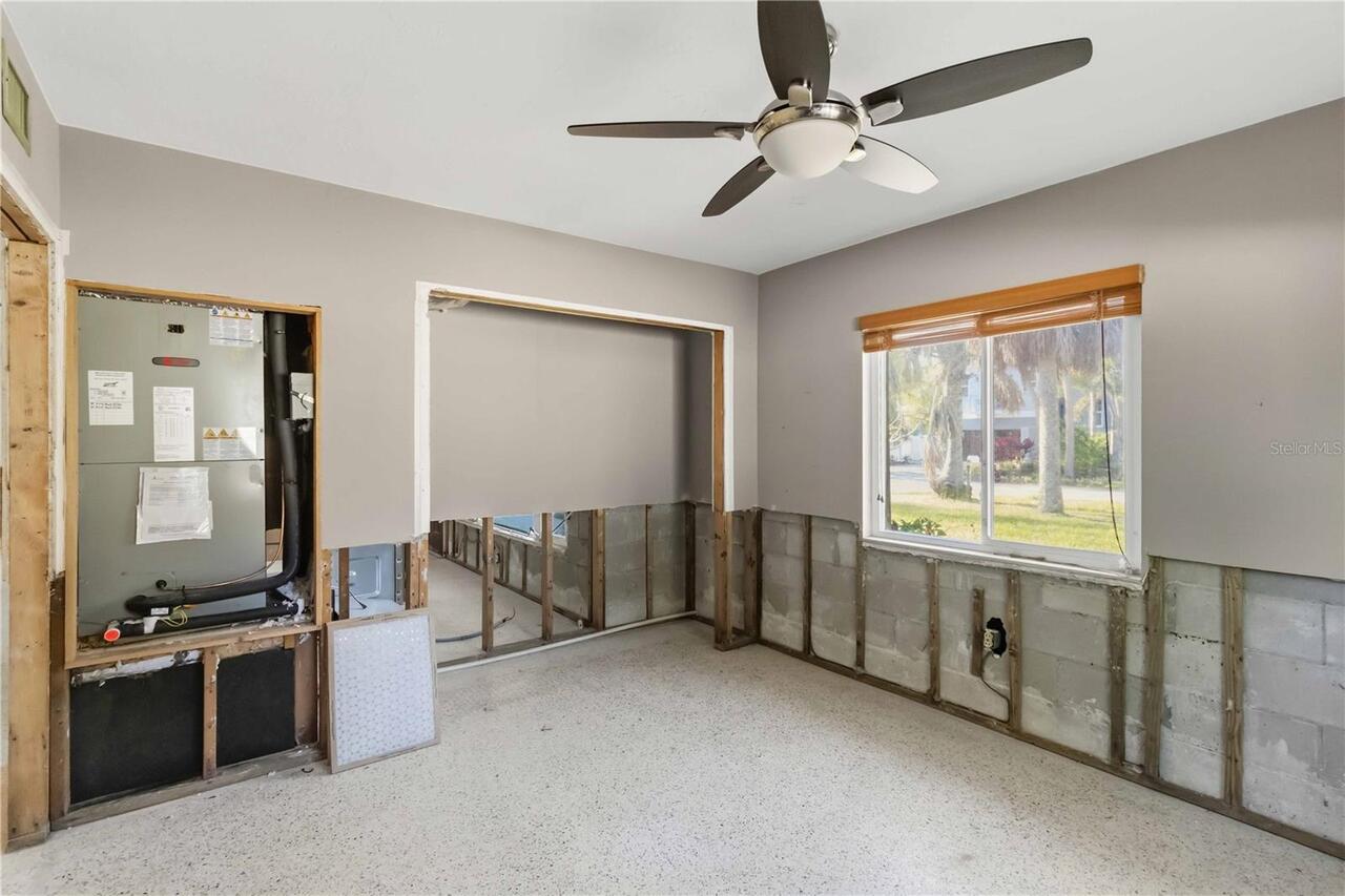 Listing Photo 10