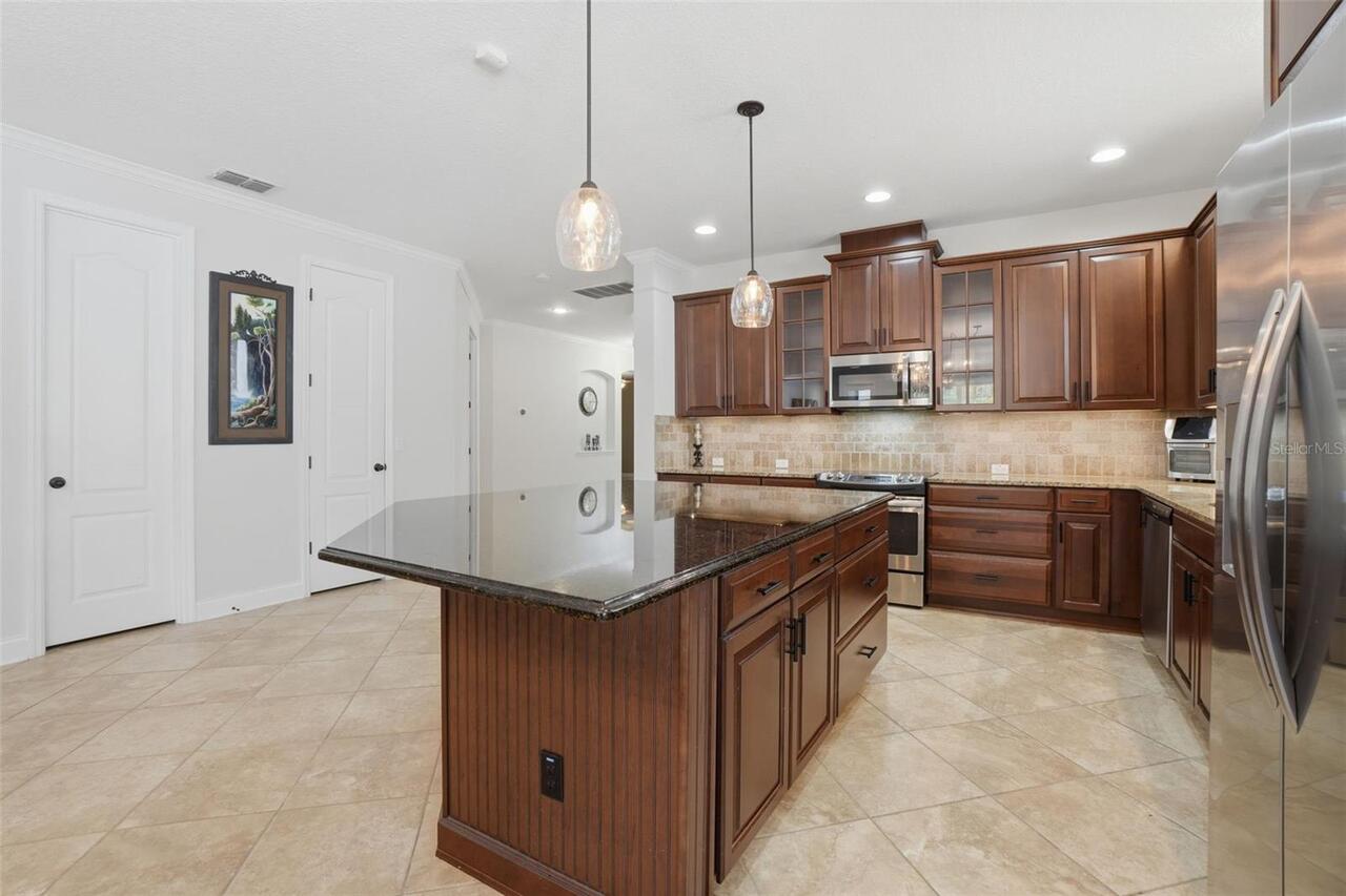 Listing Photo 7