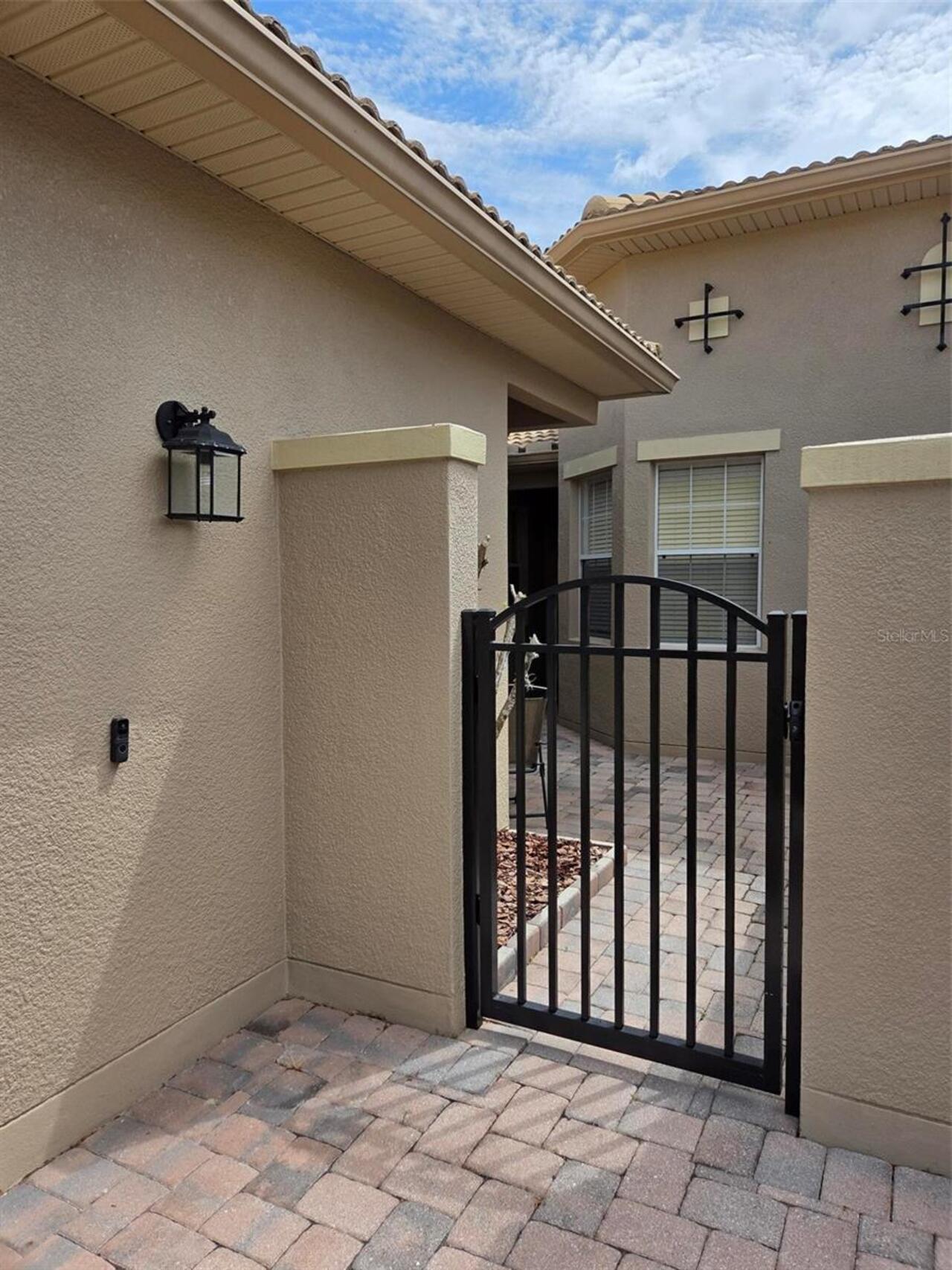 Listing Photo 11