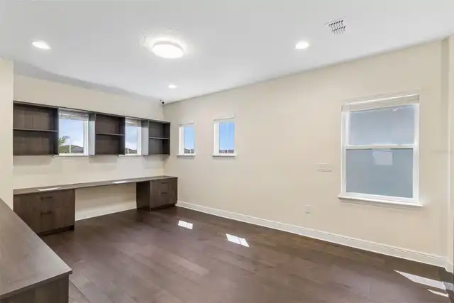 Listing Photo 25