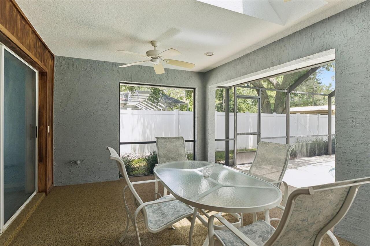 Listing Photo 12
