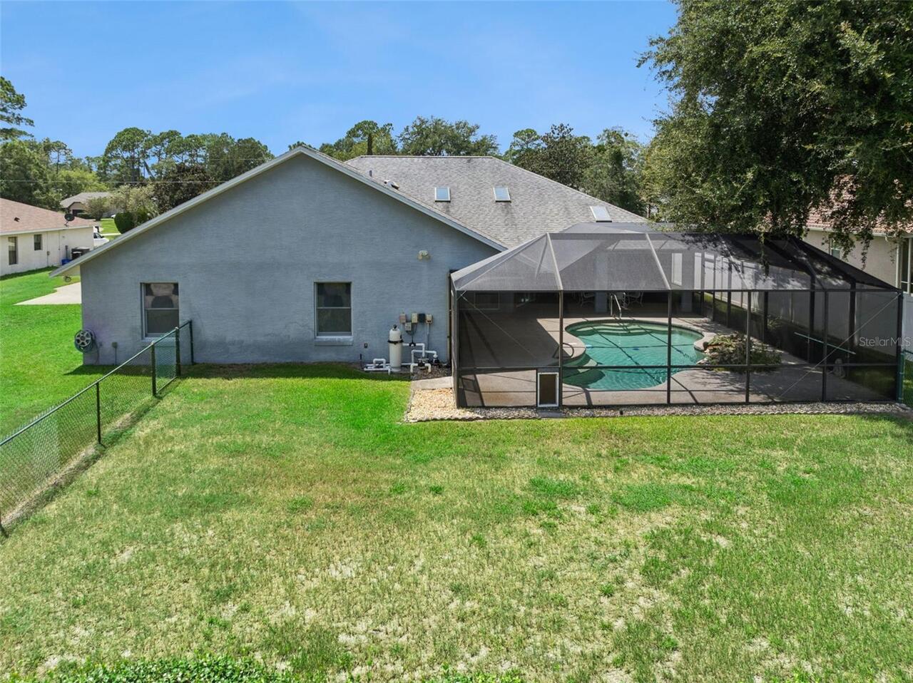 Listing Photo 17