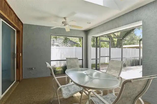 Listing Photo 12