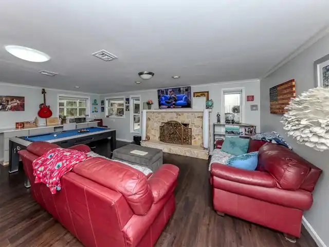 Listing Photo 16