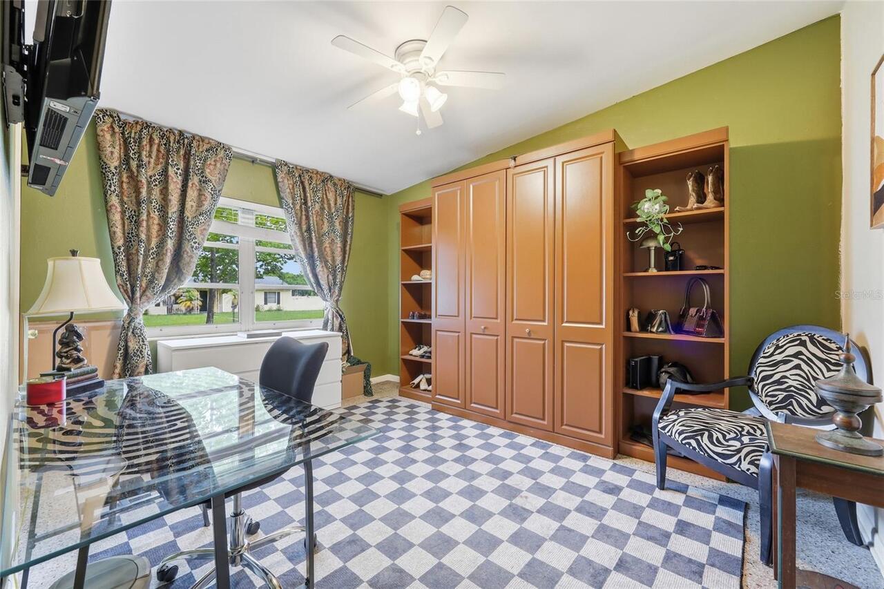 Listing Photo 16