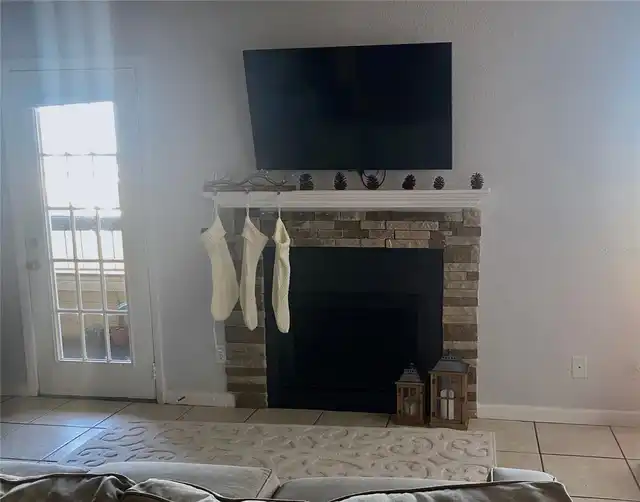 Listing Photo 8
