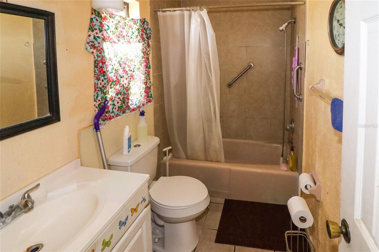 Listing Photo 15