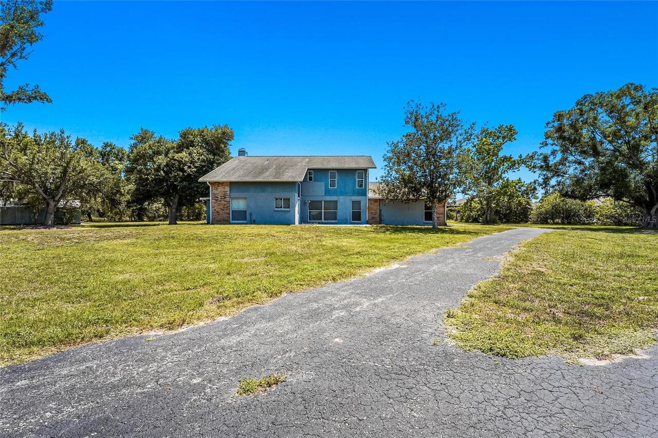 Listing Photo 10