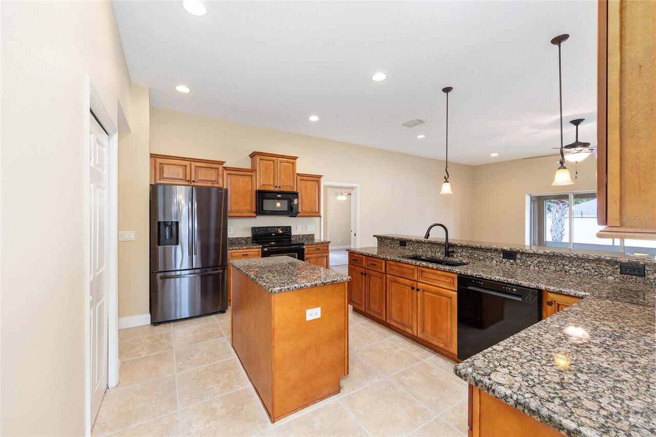Listing Photo 16