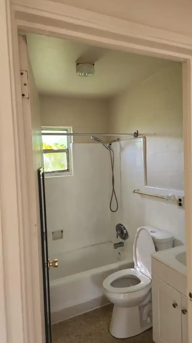 Listing Photo 7
