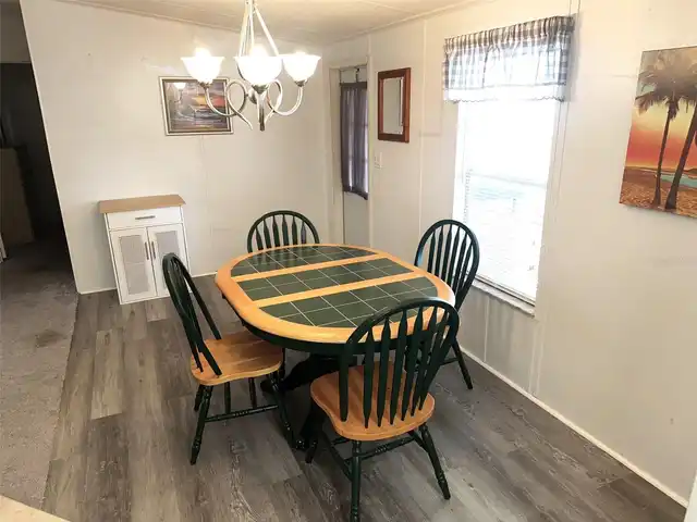 Listing Photo 7