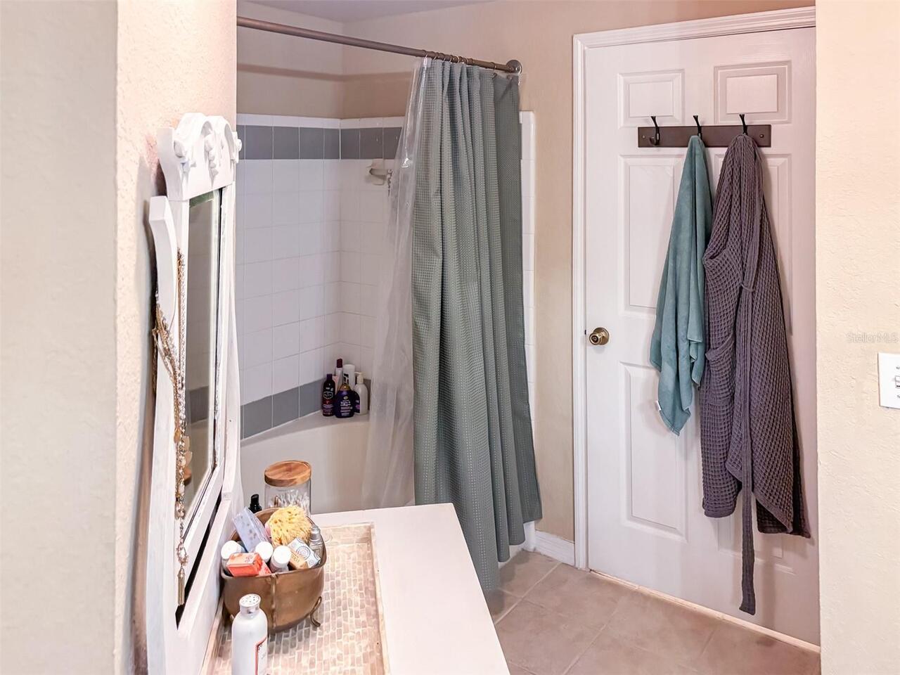 Listing Photo 16