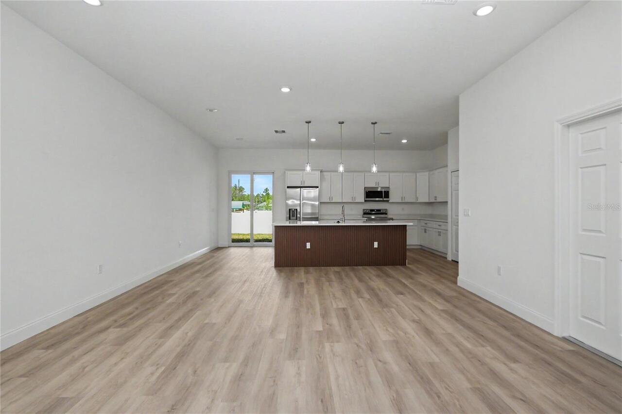 Listing Photo 13